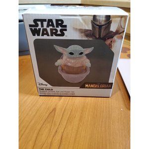Star Wars Mandalorian The Child Baby Yoda Grogu Ceramic Salt & Pepper Shakers